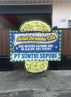 Papan Bunga Duka di Praya Timur