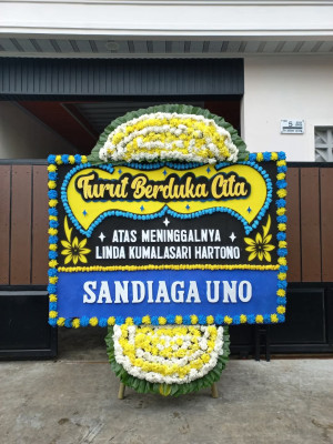 Papan Bunga Duka di Praya Timur